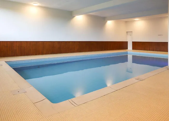 Du Rhone B61 By Interhome *