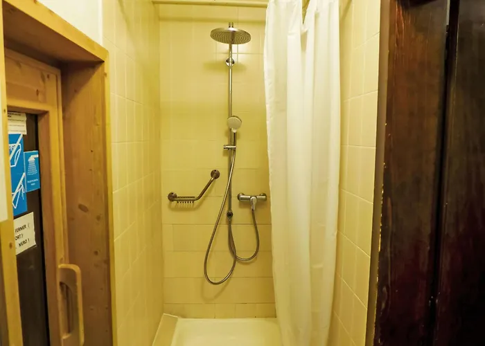 公寓 Du Rhone B61 By Interhome